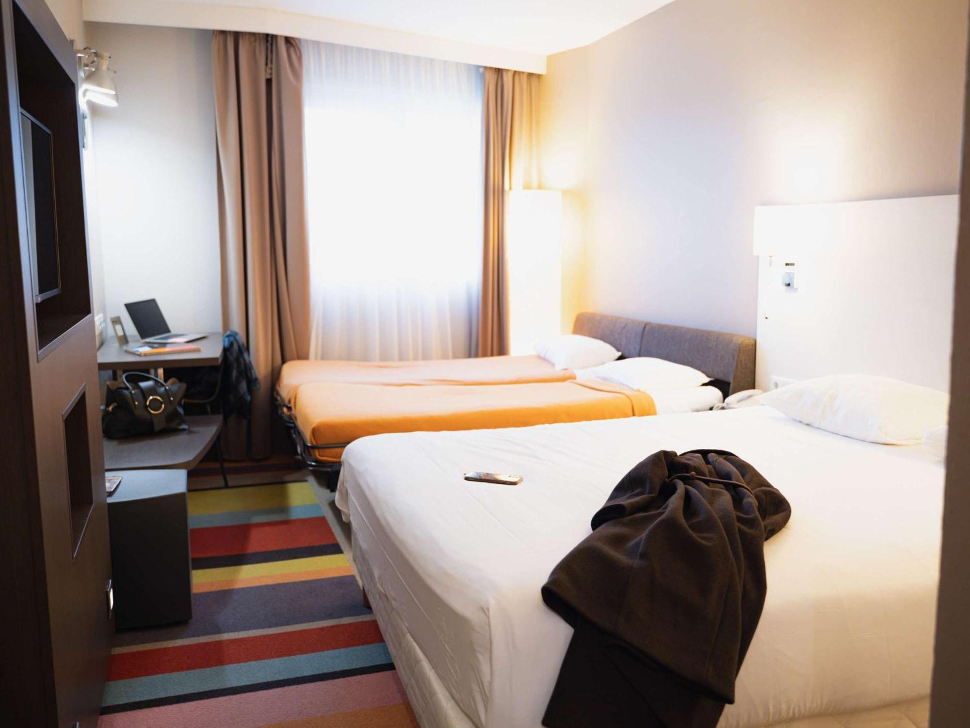 Готель Ibis Styles Lyon Sud Vienne Шасс-сюр-Рон Екстер'єр фото